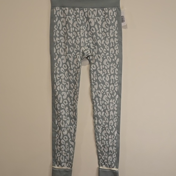 Sweaty Betty Pants - Sweaty Betty Blue Leopard Print Jacquard Base Layer Seamless Leggings Sz 10 NWOT